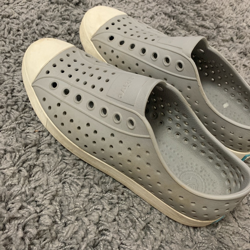 Natives size 7.5
